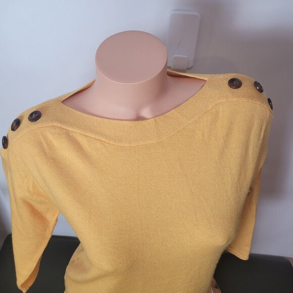 Carolyn Taylor Yellow Button Detail 3/4 Sleeve Knit Top - Picture 8 of 12